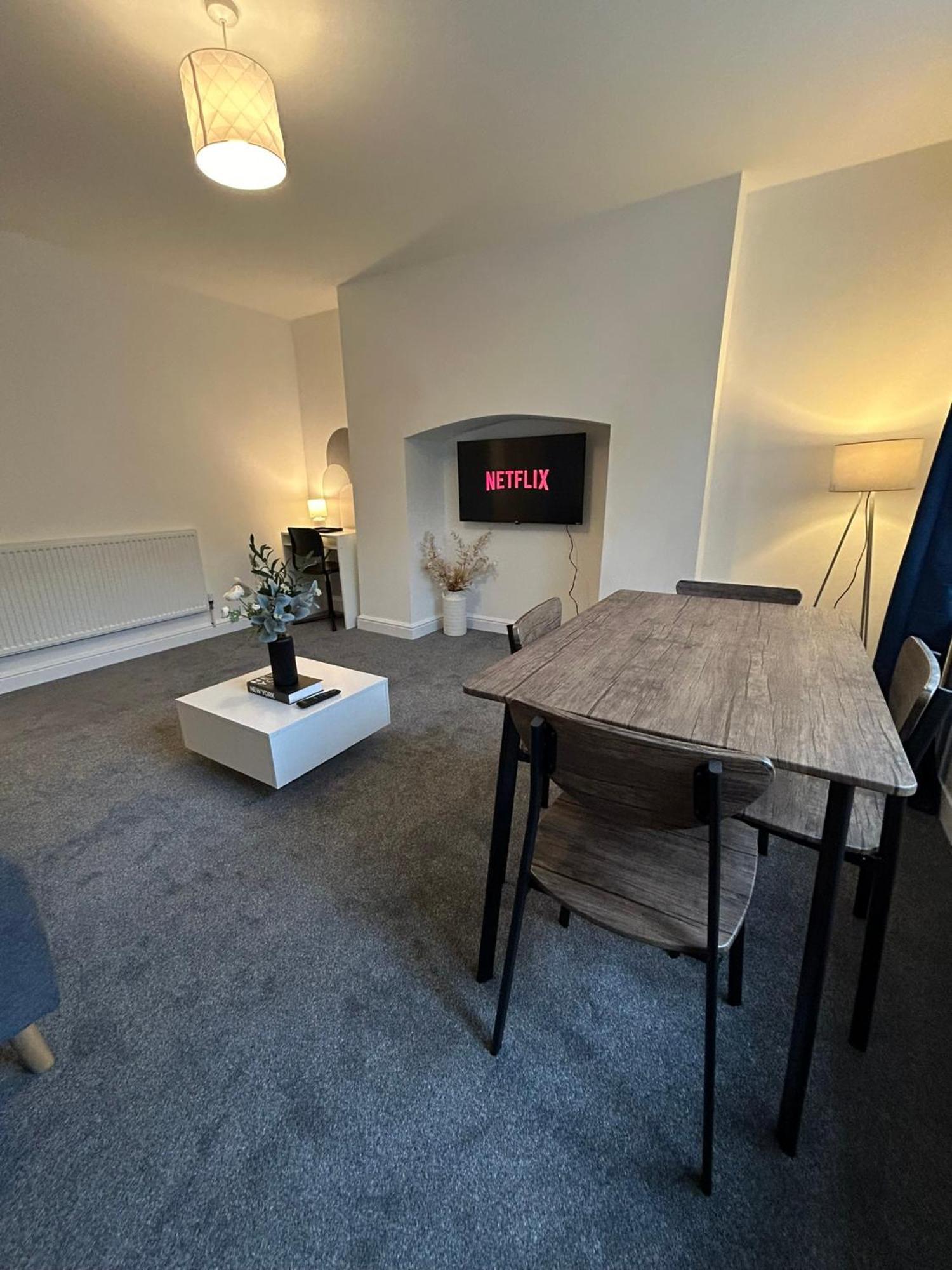 Brand New Modern Apartments Steps From Gloucester Quays Exterior foto