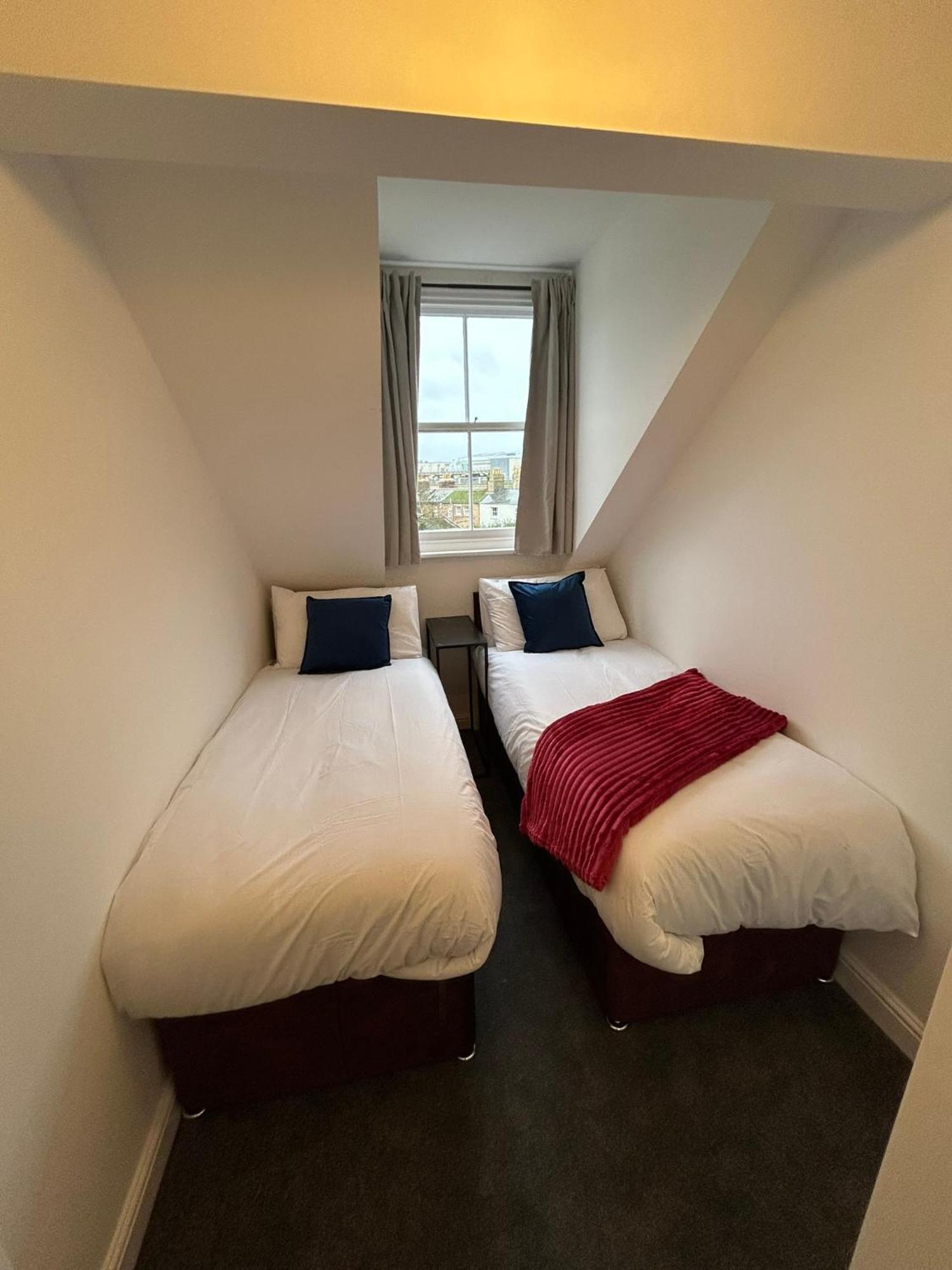 Brand New Modern Apartments Steps From Gloucester Quays Exterior foto