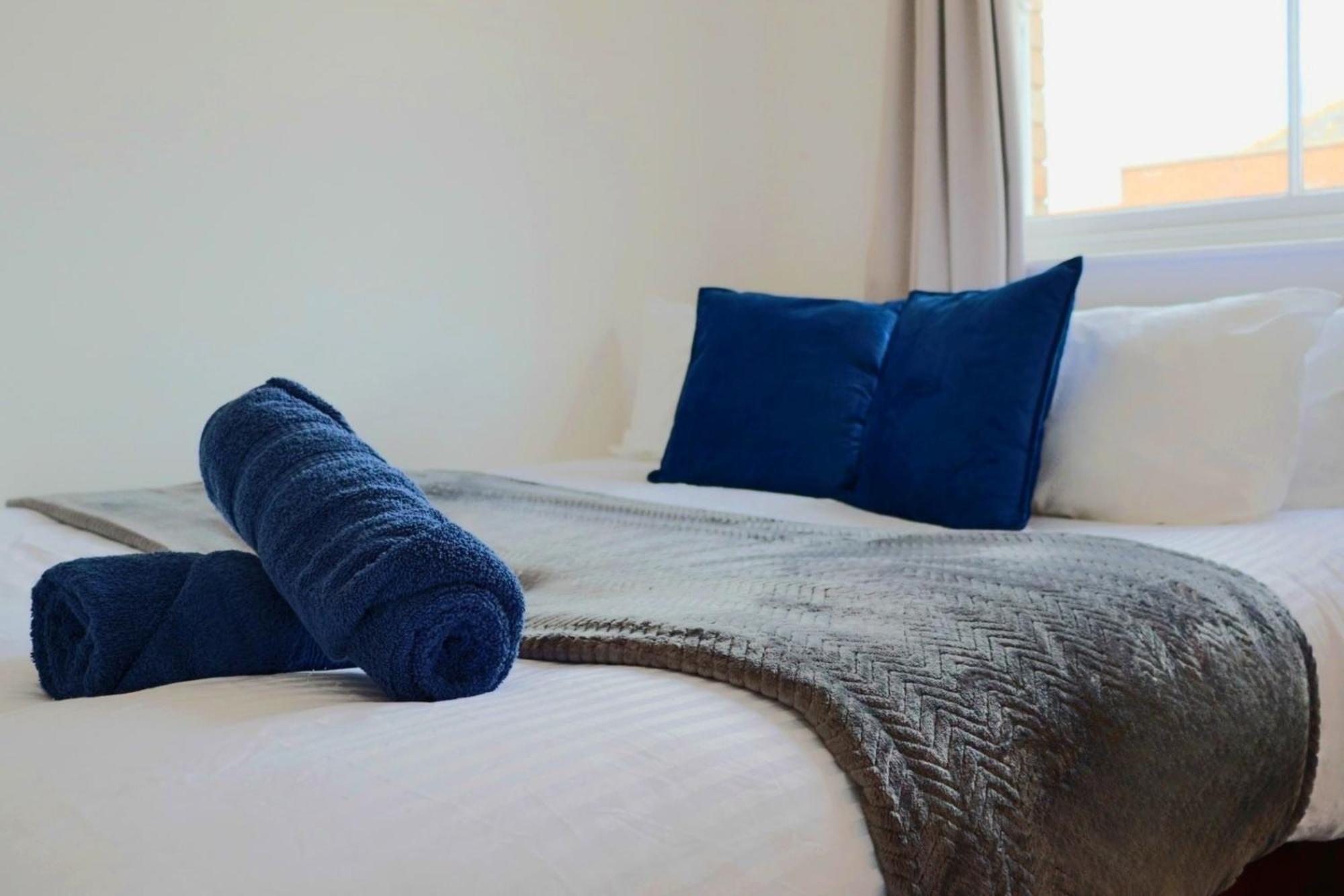 Brand New Modern Apartments Steps From Gloucester Quays Exterior foto